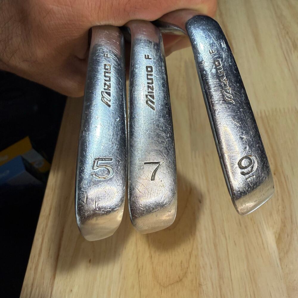 Mizuno “U” Zoid True - 5, 7, & 9 Iron RH Stiff S-300 Shaft Standard Grip
